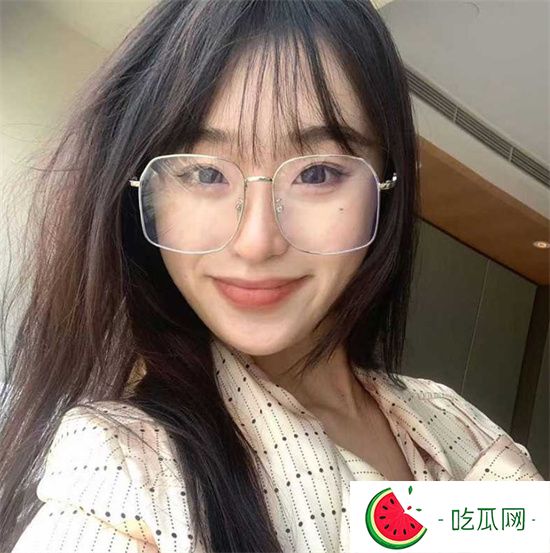 頂級反差**露臉私拍合集 酒店約單男共享 高爾夫球場內激情戰斗-吃瓜網