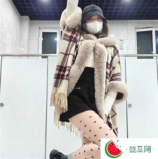快手網紅鄭丹丹的丹 情人節約會聊天記錄與視頻被曝 自嘲老公短小難滿足-吃瓜網