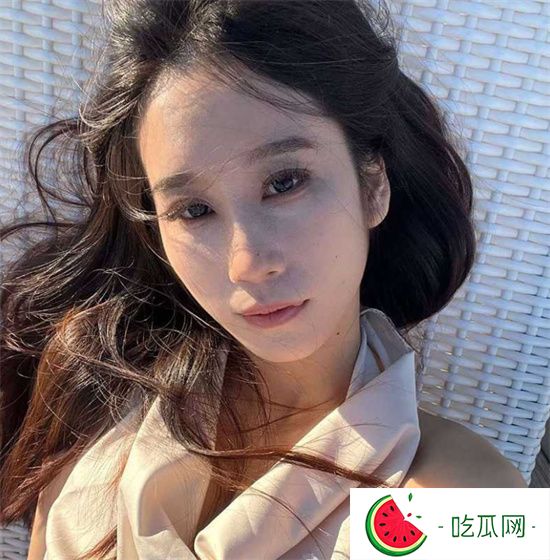 真實PUA實習空姐 全程完美露臉 絕對反差照最新流出-吃瓜網