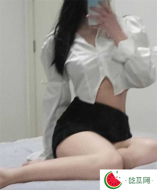 頂級身材美少女不雅視頻流出 白嫩筒體拍下各種露出照 尺度相當炸裂!-吃瓜網