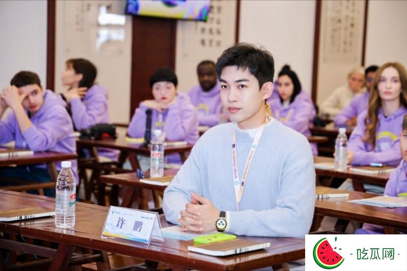 許鵬宣布退出演藝圈。