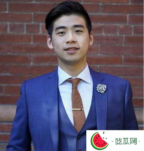 何超盈和辛奇隆怎么認識的？