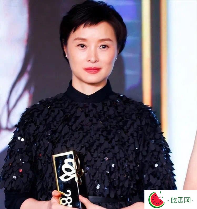 五位大齡女星年過半百，仍未婚未育卻依然驚艷！