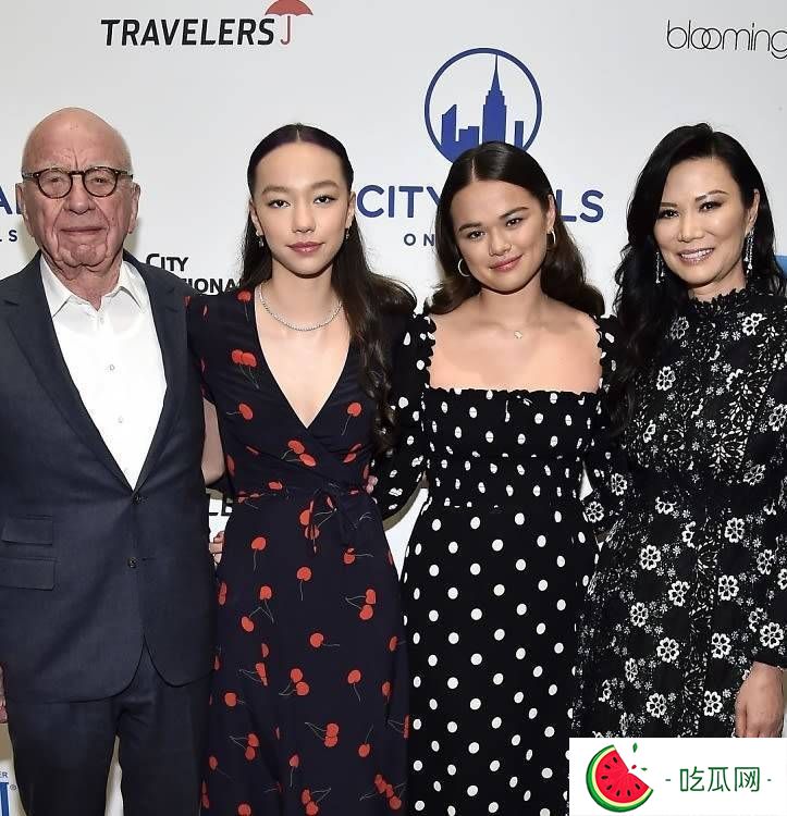 鄧文迪成功改寫后代命運，兩個混血女兒，能秉承默多克220億遺產